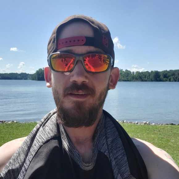 Meet your Posher, Andrew - Picture 1 of 1